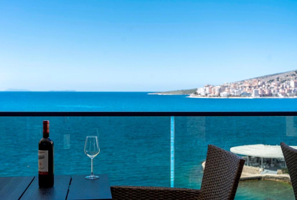 Deluxe Apartment-Swimming Pool Sarandë エクステリア 写真